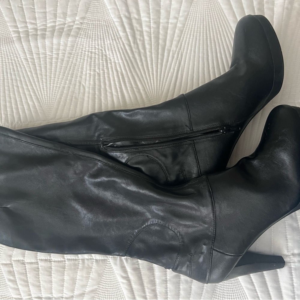 Nine West boots - Picture 2 of 3